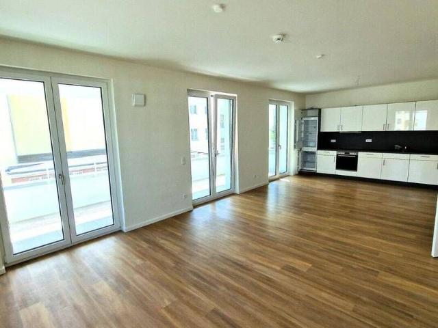 4 Zimmerwohnung mit Balkon Südausrichtung /Einbauküche/Dusch & Wannenbad