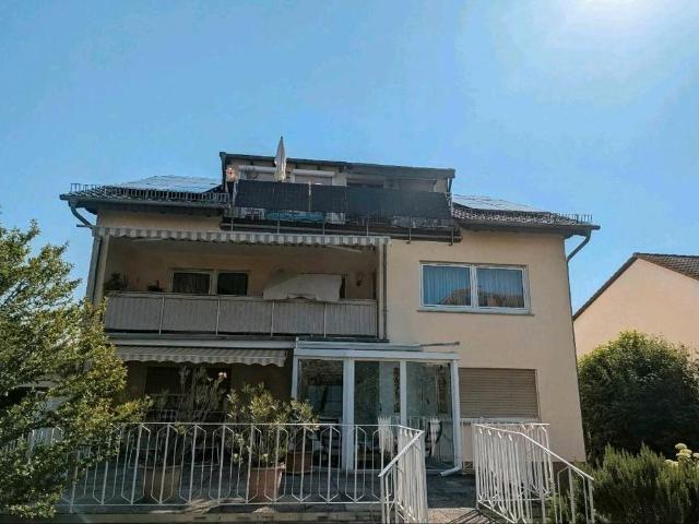 4 Zimmerwohnung mit Garage und 3 Aussenstellplätzen in Eltville