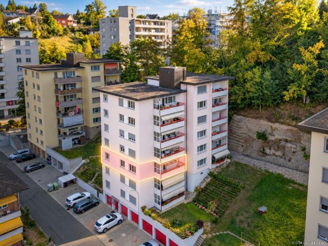 4 Zimmerwohnung mit interessantem Renovationspotential, auch als Anlageobjekt geeignet