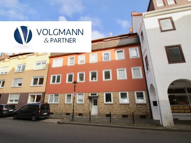4 Zimmerwohnung mit kl. Balkon zentral gelegen!
