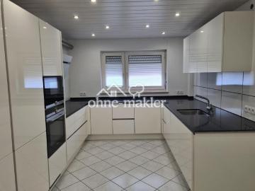 4 Zimmerwohnung mit schöner 30qm großen Terrasse in zentraler Lage