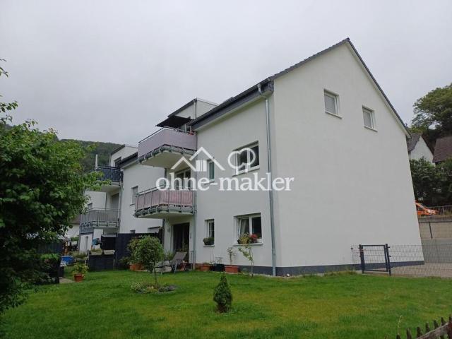 4 Zimmerwohnung mit zwei Balkonen und 2 Stellplätzen, frei ab 01.10.2026