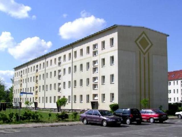 4 Zimmerwohnung Theodor Fontane Straße 1 3. Obergeschoss links 20.090.007