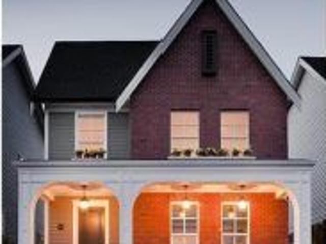 $4,000 / 4br – 2000ft2 – Over 2000 sq ft upper level Home w/ 4 Bedrooms 2.5 Baths QM06 Coquitlam