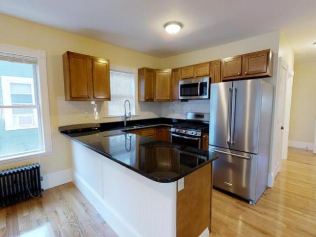 4.0 bedroom, Cambridge Massachusetts 02144 LS92987740