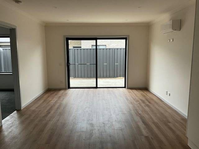 4, 148 Sobraon St, Shepparton