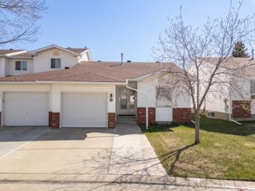 Strathcona County, Alberta - Garden, Parking