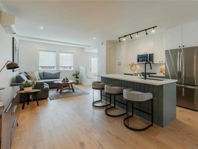 4 1830 Allenby St, Saanich, BC, V8R 3B7 house for sale | Listing ID 1034 | Royal LePage