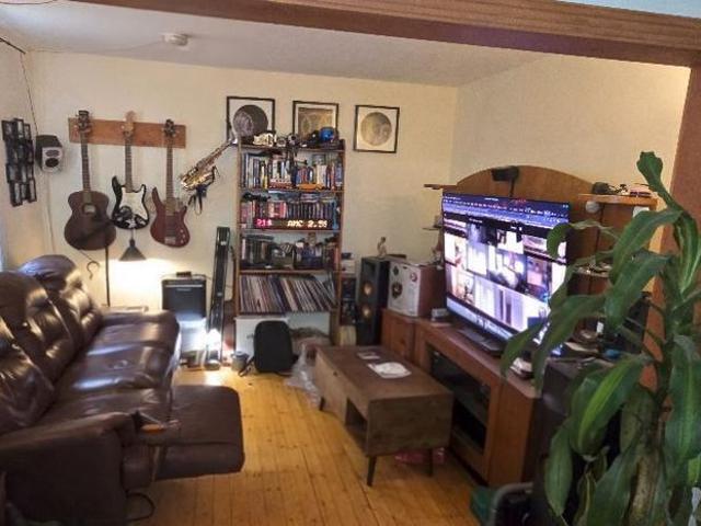4 1/2 au Coeur de Saint Jerome, Duplex, 3 Parking, Wifi, Thermopompe, Pret pour borne EV!