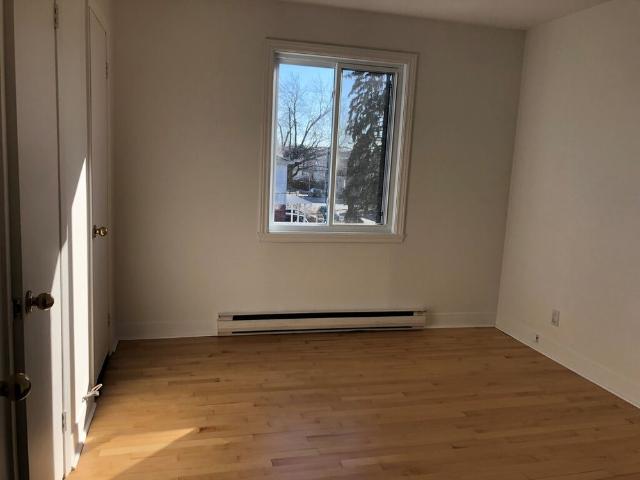 4 1/2 à Louer à Laval