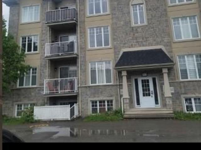 4 1/2 a louer Mirabel Saint Canut 1535$