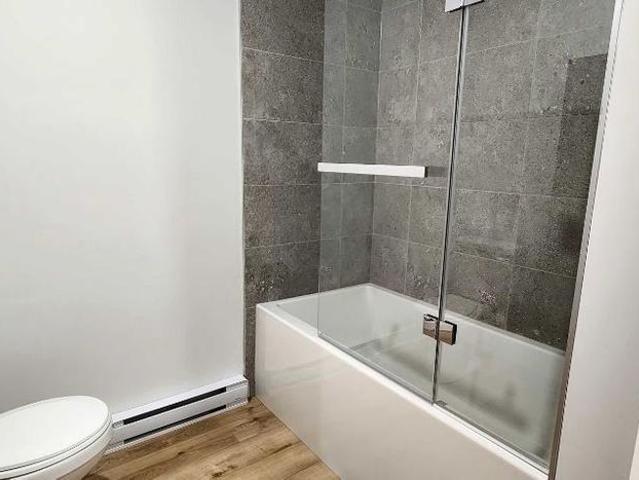 4 1/2 CONDO NEUF * 1 MOIS GRATUIT