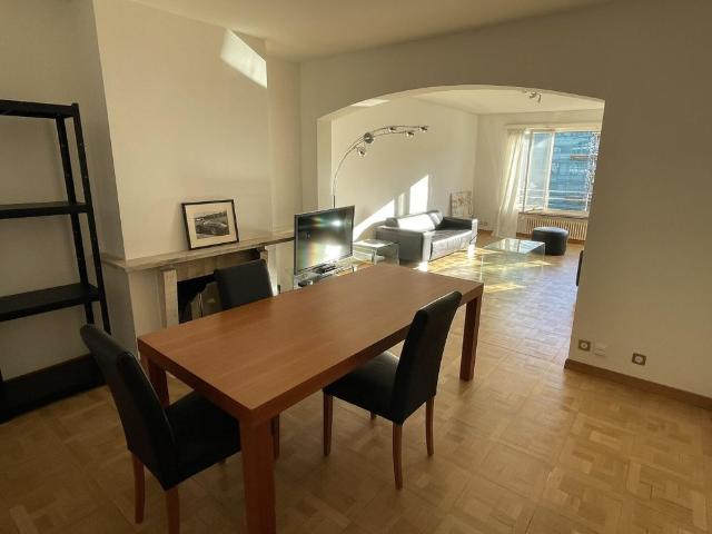 4 1/2 ROOMS CONTEMPORARY IN THE HEART OF FLORISSANT