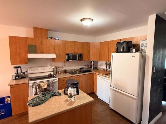 4 1/2 Style Condo Libre 01 Juillet