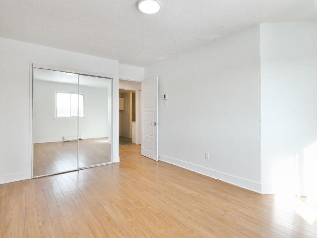 4 1/2 Saint Bruno de Montarville