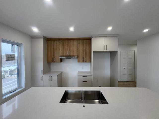 4 1/2 Sherbrooke
