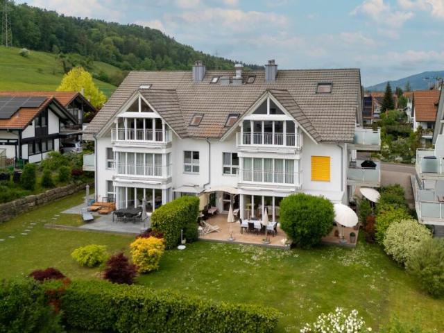 4 1/2 Zimmer Wohnung im ersten Geschoss