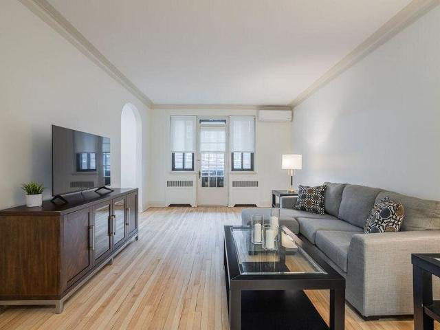 4 1/2 7 Avenue Roosevelt, Mont Royal