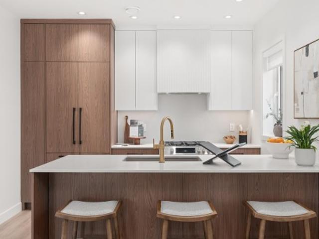 4 224 Th Avenue E, Vancouver, BC, V5P 1J5 duplex for sale | Listing ID R3170 | Royal LePage