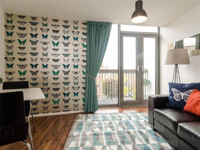 4.2, 117 Lisburn Road, Belfast, BT9 7AF