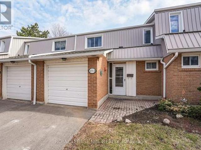 4 453 Woodview Road, Burlington Roseland, ON, L7N 2Z9 townhouse for sale | Listing ID W13816 | Royal LePage