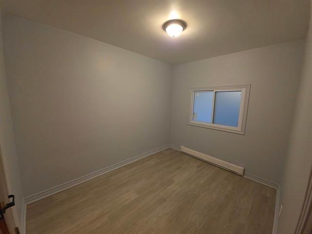 #4 4375 Rue de Bellechasse