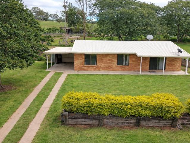 4.55 Acres of Rural Living South of Helidon