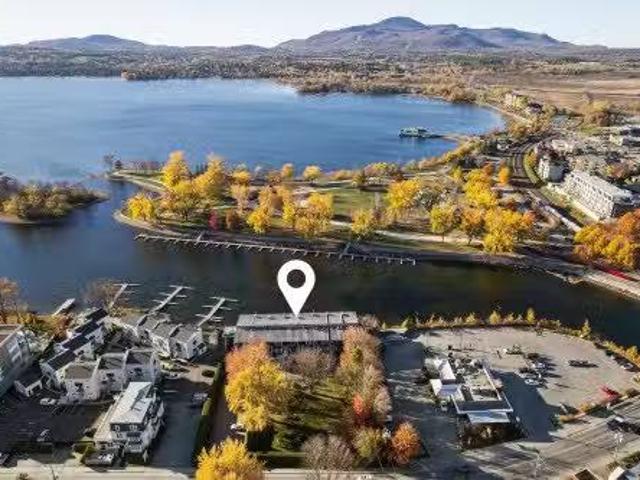 4 55 Rue Merry S. Magog, QC, J1X 3L2 Luxury Condo for sale.