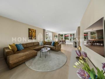4.5 5.5 Zimmer Wohnung mit grossem Garten und viel Privatsphäre