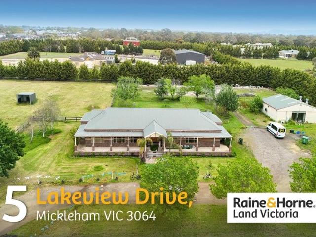 4.5 Acre Lifestyle Property Directly Opposite Residential Zone Exceptional Future Subdivision Potential STCA
