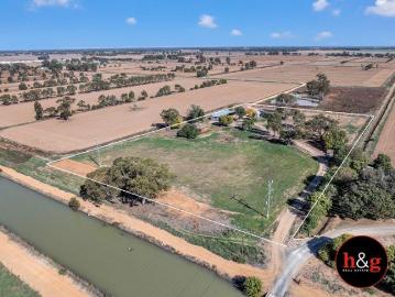 4.5 Acres of Opportunity Build Your Dream Lifestyle