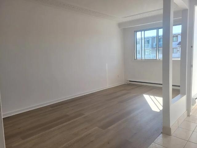 4.5 Au Premier ENTRÉE Privée propre