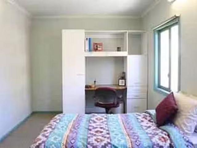 4 & 5 Bedroom Apartment