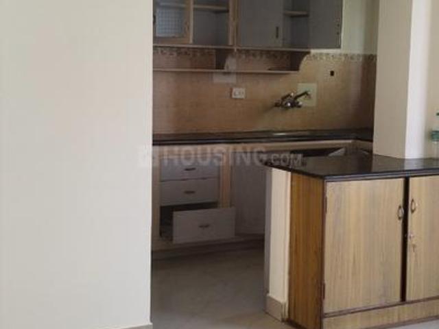 4.5 BHK Apartment in Thiruvanmiyur for resale Chennai. The reference number is 21143932