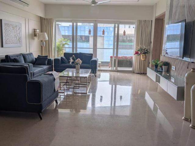 4.5 BHK Apartment in Viman Nagar for rent Pune. The reference number is 20983015