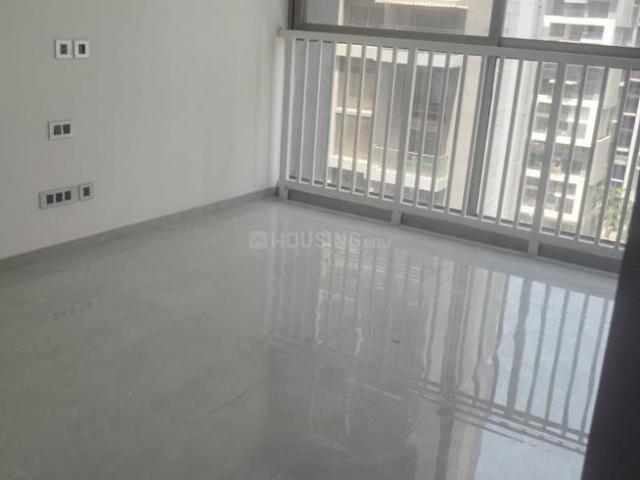 4.5 BHK Apartment in Wadgaon Sheri for rent Pune. The reference number is 20638869