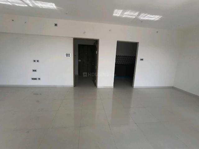 4.5 BHK Apartment in Wadgaon Sheri for rent Pune. The reference number is 20807428
