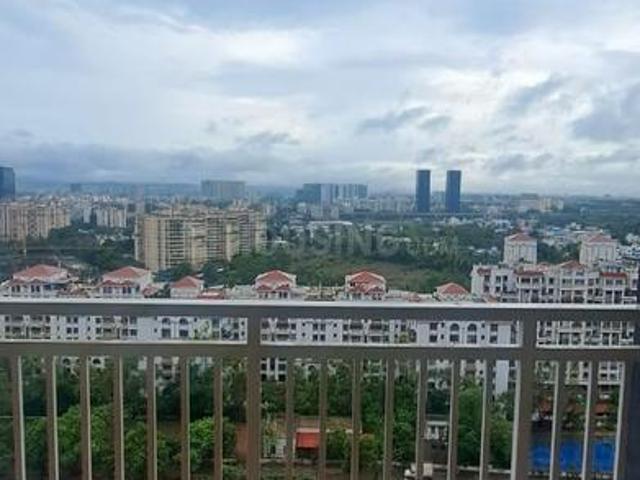 4.5 BHK Apartment in Wadgaon Sheri for rent Pune. The reference number is 20983546
