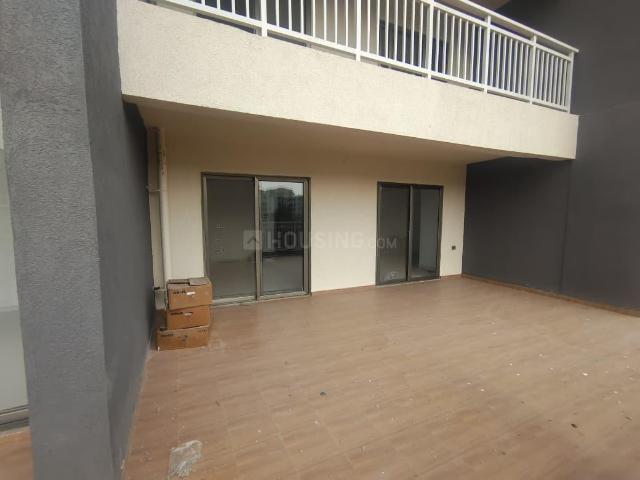 4.5 BHK Apartment in Wadgaon Sheri for rent Pune. The reference number is 21117628