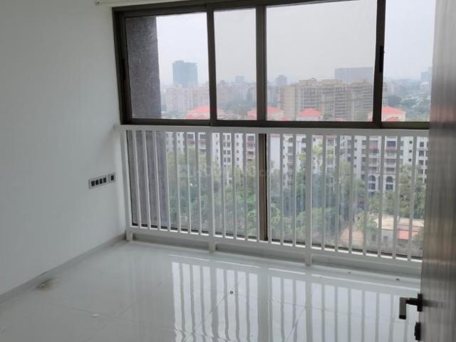 4.5 BHK Apartment in Wadgaon Sheri for rent Pune. The reference number is 21184670