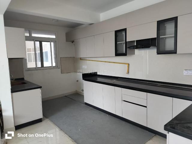 4.5 BHK Apartment in Whitefield for rent Bengaluru. The reference number is 20718491