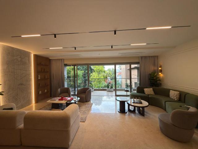 4.5 BHK Apartment in Aundh for resale Pune. The reference number is 21006204
