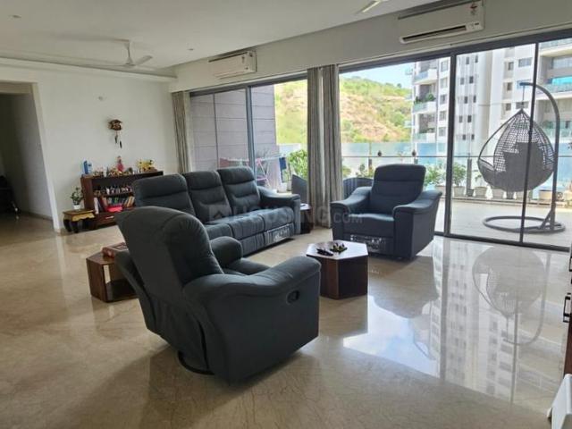 4.5 BHK Apartment in Baner for rent Pune. The reference number is 20401859