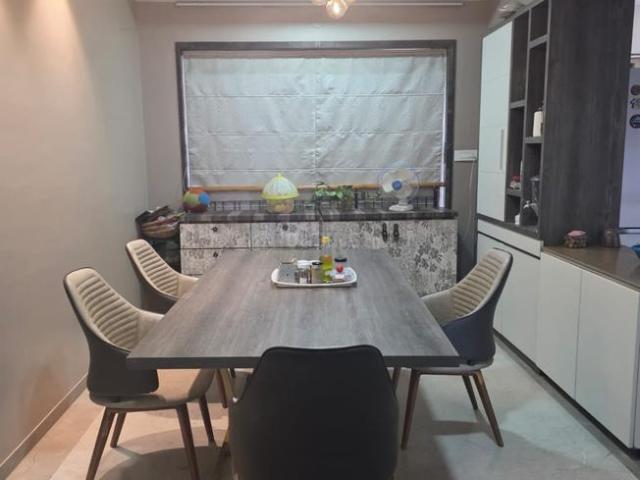 4.5 BHK Apartment in Erandwane for resale Pune. The reference number is 19897604