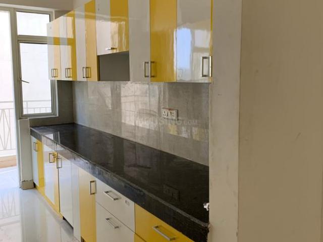 4.5 BHK Apartment in Ghukna for resale Ghaziabad. The reference number is 16059077