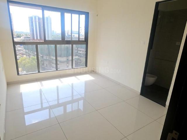 4.5 BHK Apartment in Goregaon West for resale Mumbai. The reference number is 20299910
