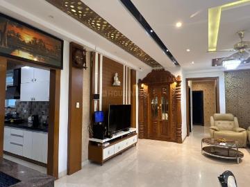 4.5 BHK Apartment in Hebbal for resale Bengaluru. The reference number is 20406640