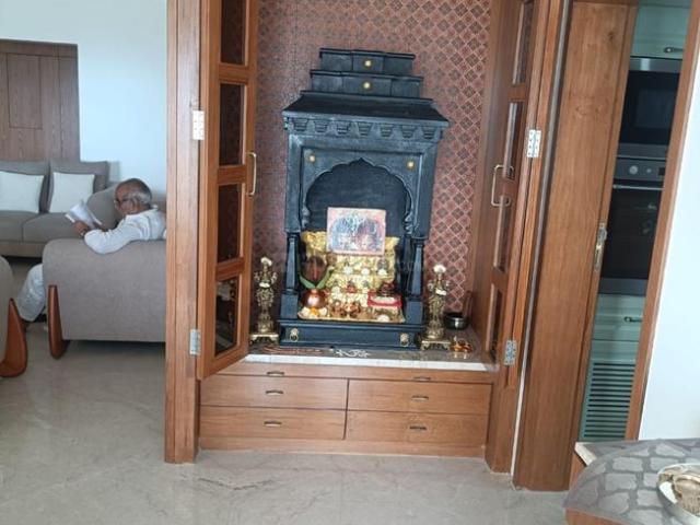 4.5 BHK Apartment in Kalyani Nagar for resale Pune. The reference number is 18989942