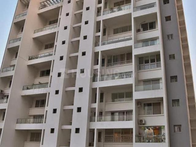 4.5 BHK Apartment in Kharadi for resale Pune. The reference number is 21330056