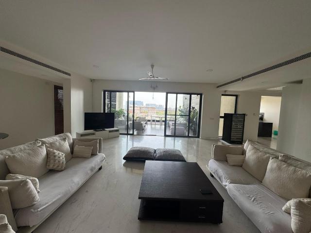 4.5 BHK Apartment in Koregaon Park for resale Pune. The reference number is 19375775
